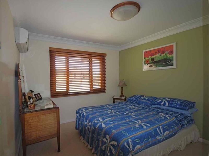 15 Geraldine Street, Wavell Heights QLD 4012