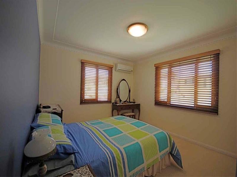 15 Geraldine Street, Wavell Heights QLD 4012