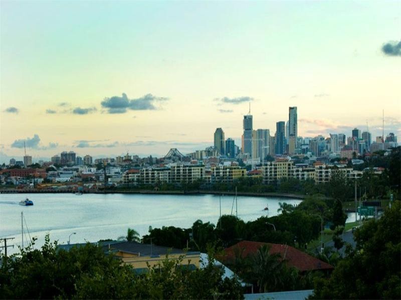 30 Toorak Road, Hamilton QLD 4007