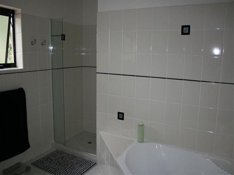 18 Beaufort Lane, Clayfield QLD 4011