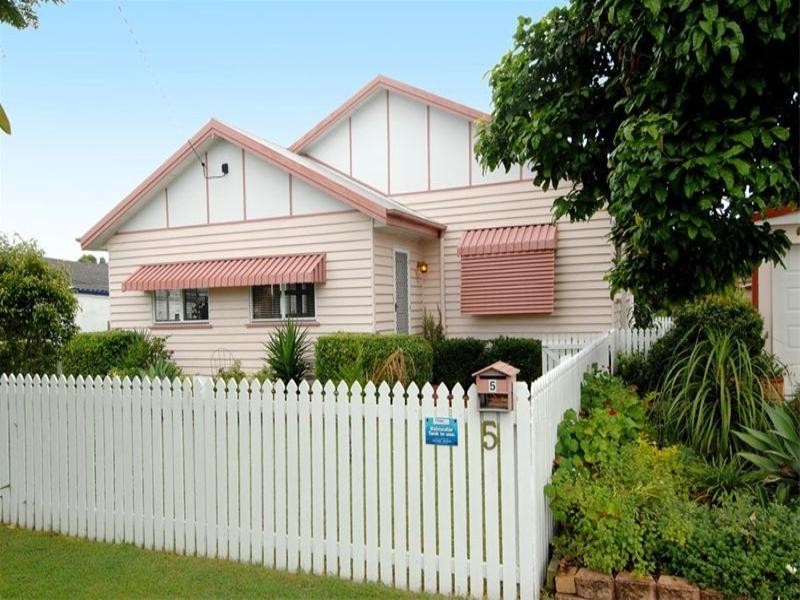 5 Golden Square, Hendra QLD 4011