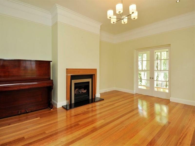 68 Markwell Street, Hamilton QLD 4007