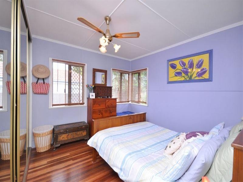 33 Ure Street, Hendra QLD 4011