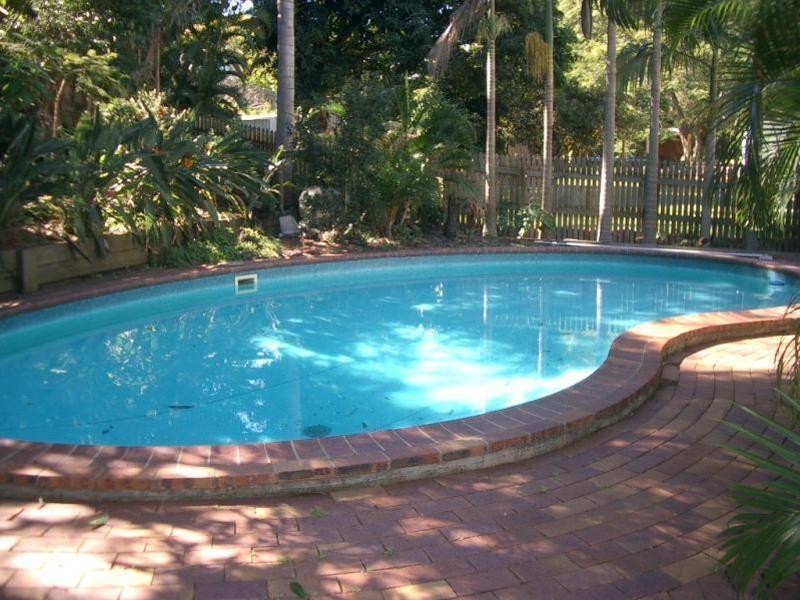 24 Joynt, Hamilton QLD 4007