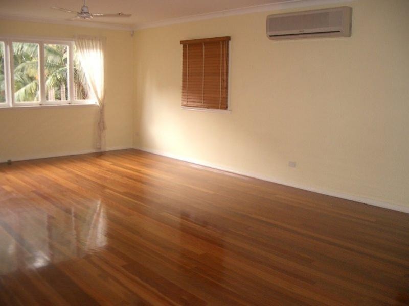 24 Joynt, Hamilton QLD 4007