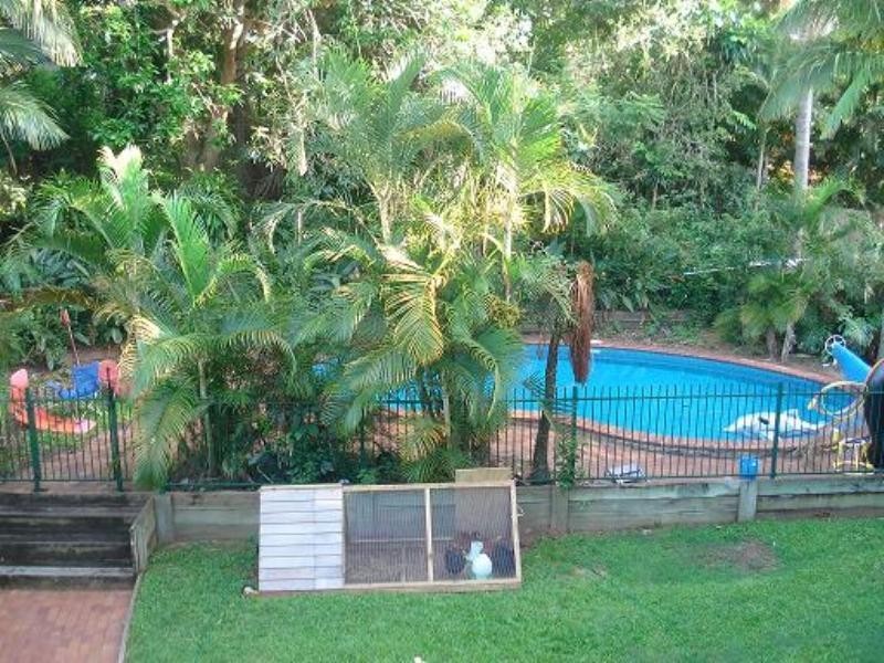 24 Joynt, Hamilton QLD 4007