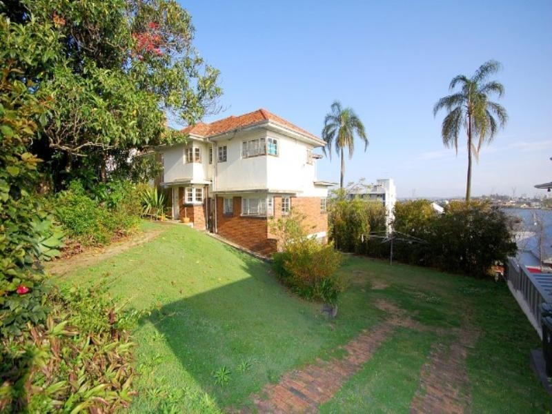 11 Dickson Terrace, Hamilton QLD 4007