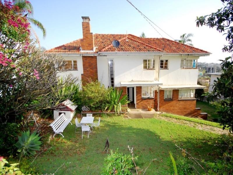 11 Dickson Terrace, Hamilton QLD 4007