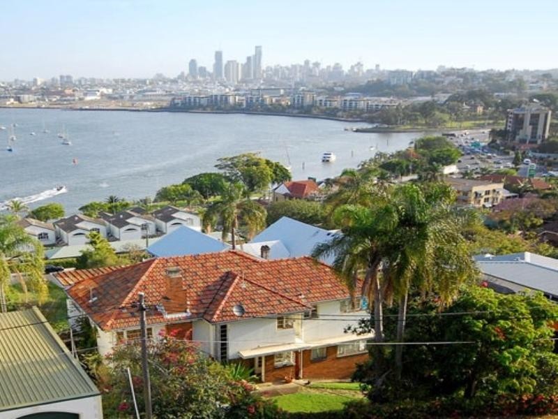 11 Dickson Terrace, Hamilton QLD 4007