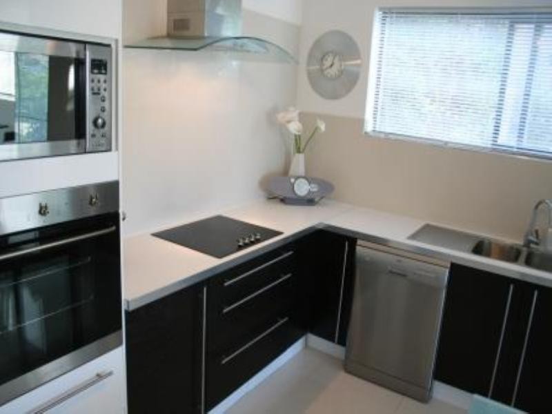 2/24 Crescent Road, Hamilton QLD 4007