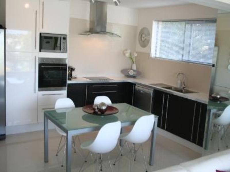 2/24 Crescent Road, Hamilton QLD 4007