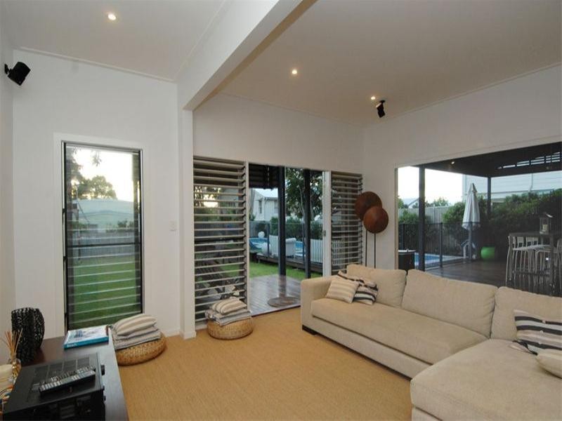 16 Pring Street, Hendra QLD 4011