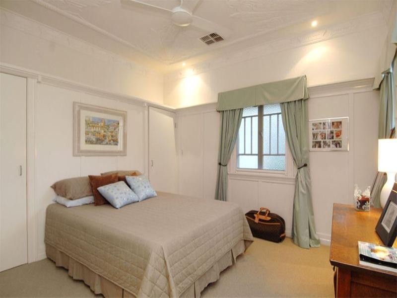 16 Pring Street, Hendra QLD 4011