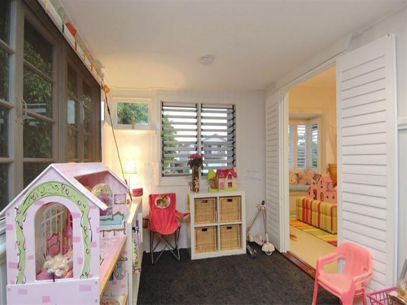 16 Pring Street, Hendra QLD 4011