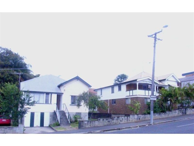 30 – 32 Frodsham Street, Albion QLD 4010