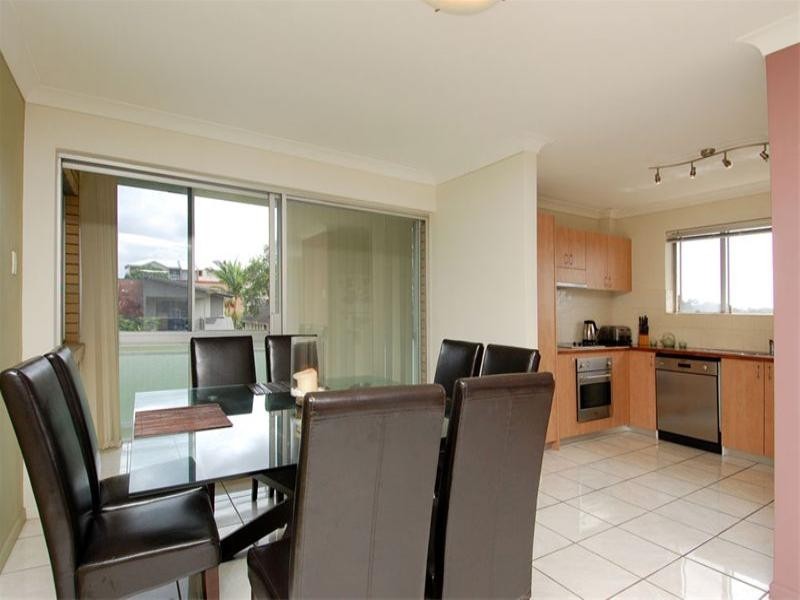 4/12 Attewell Street, Nundah QLD 4012