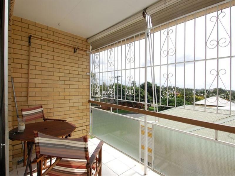 4/12 Attewell Street, Nundah QLD 4012