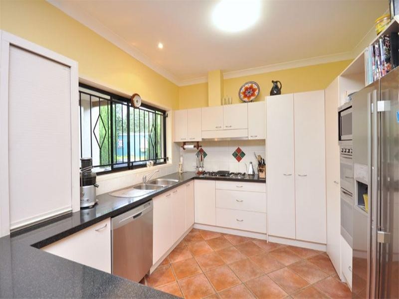 56 Windsor Street, Hamilton QLD 4007