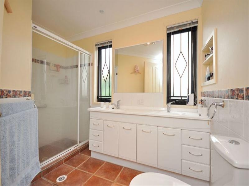 56 Windsor Street, Hamilton QLD 4007