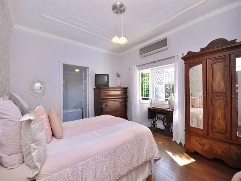 25 Burnaby Terrace, Gordon Park QLD 4031