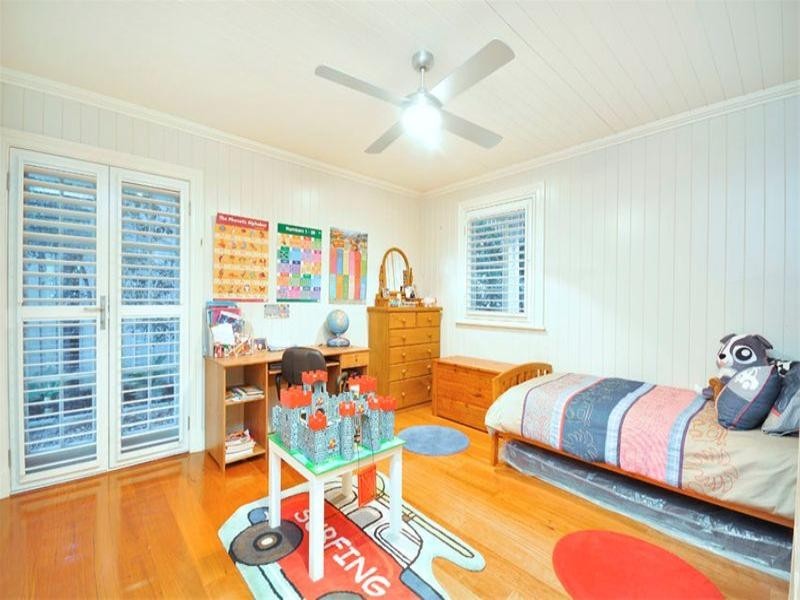 24 Rous Street, Hendra QLD 4011