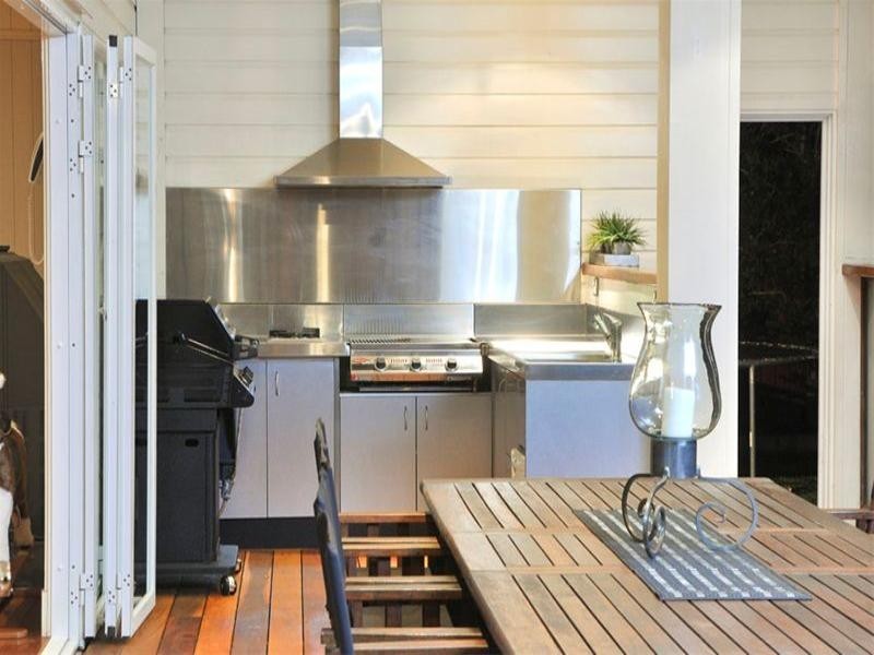 24 Rous Street, Hendra QLD 4011