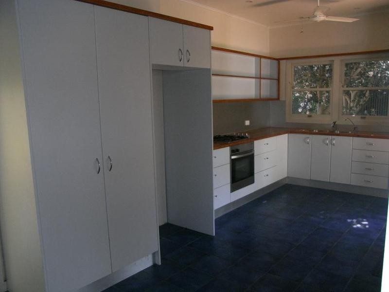 11 Inverness, Ascot QLD 4007