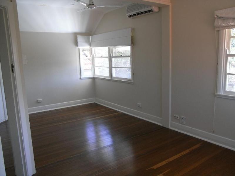 11 Inverness, Ascot QLD 4007