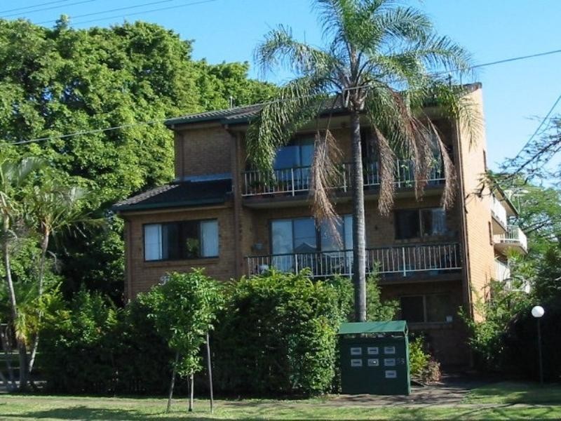 2/58 College Street, Hamilton QLD 4007