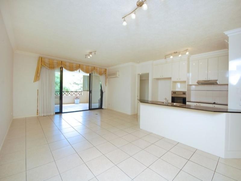 8/47 Racecourse Road, Hamilton QLD 4007