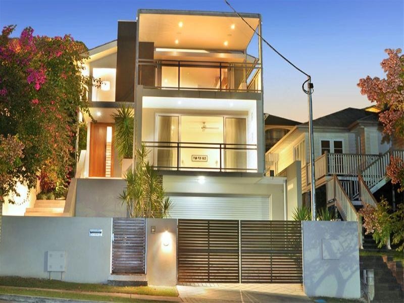 8 Sixth Avenue, Windsor QLD 4030
