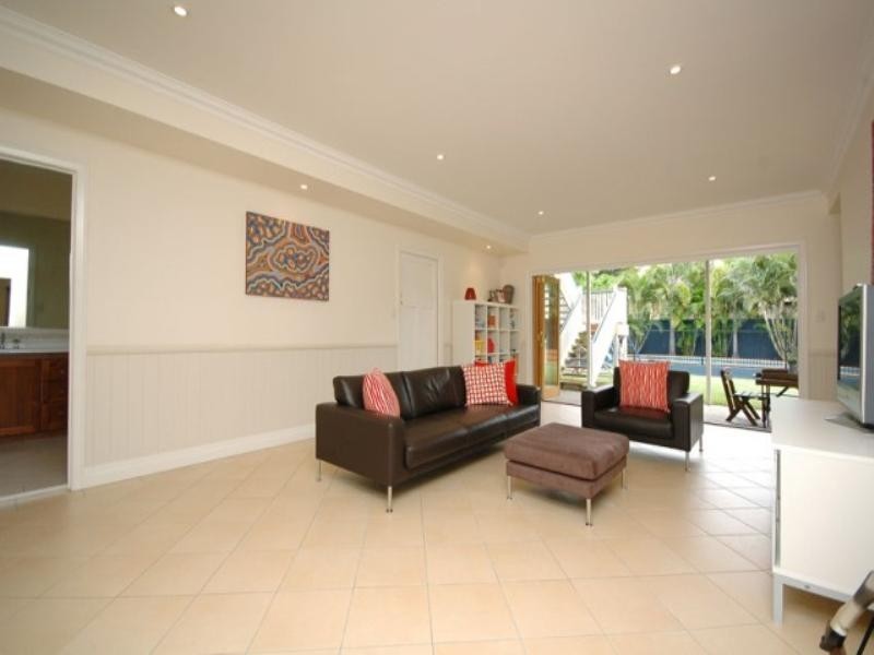 6 Alexandra Road, Ascot QLD 4007