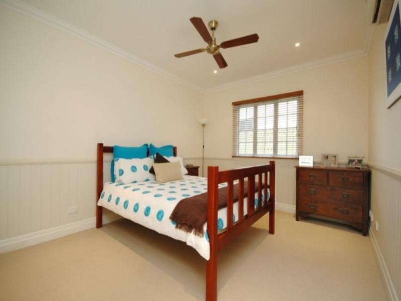 6 Alexandra Road, Ascot QLD 4007