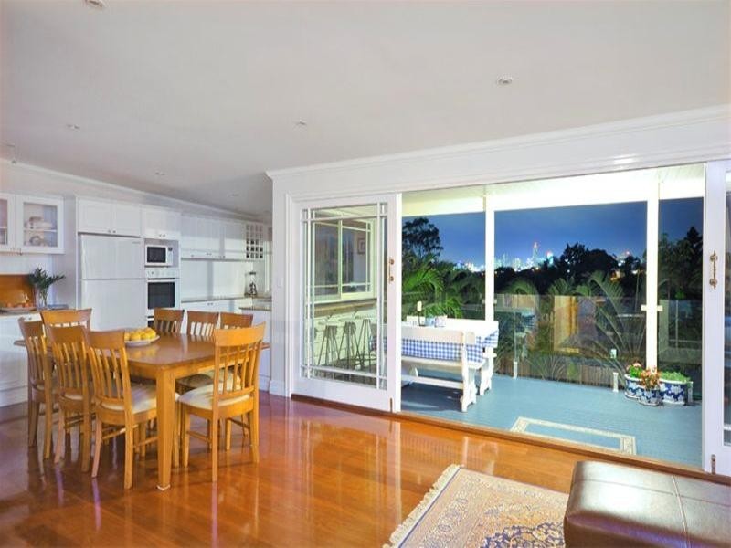 32 Palmer Street, Windsor QLD 4030