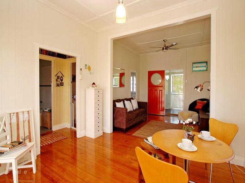 24 Vernon Street, Nundah QLD 4012
