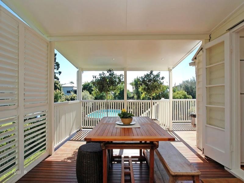 24 Vernon Street, Nundah QLD 4012