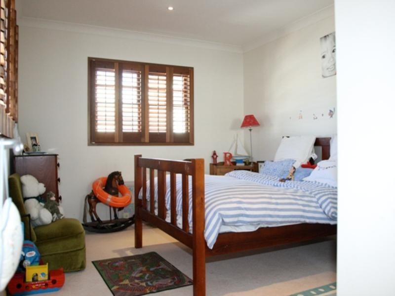 18 Blaikie Street, Hendra QLD 4011