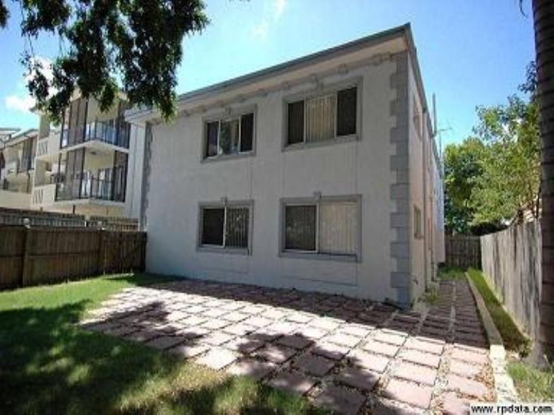 1/666 Kingsford Smith Drive, Hamilton QLD 4007