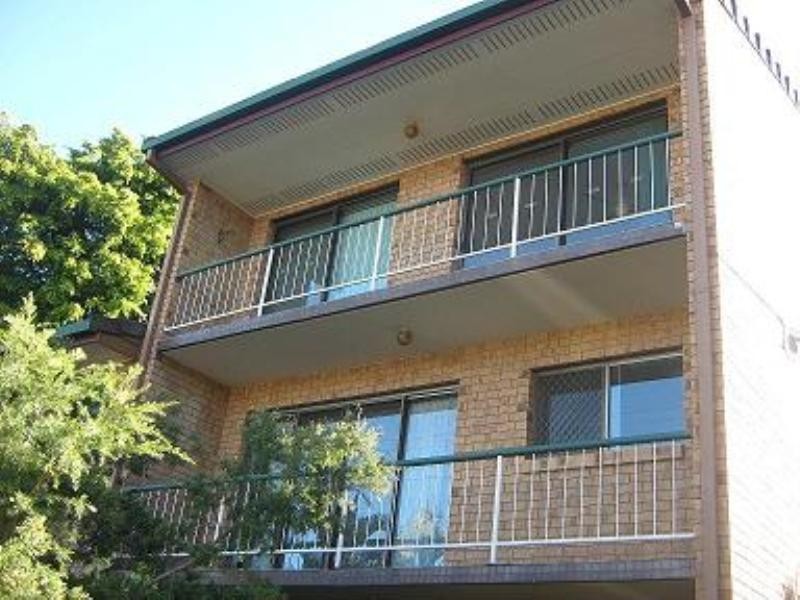 2/58 College Street, Hamilton QLD 4007