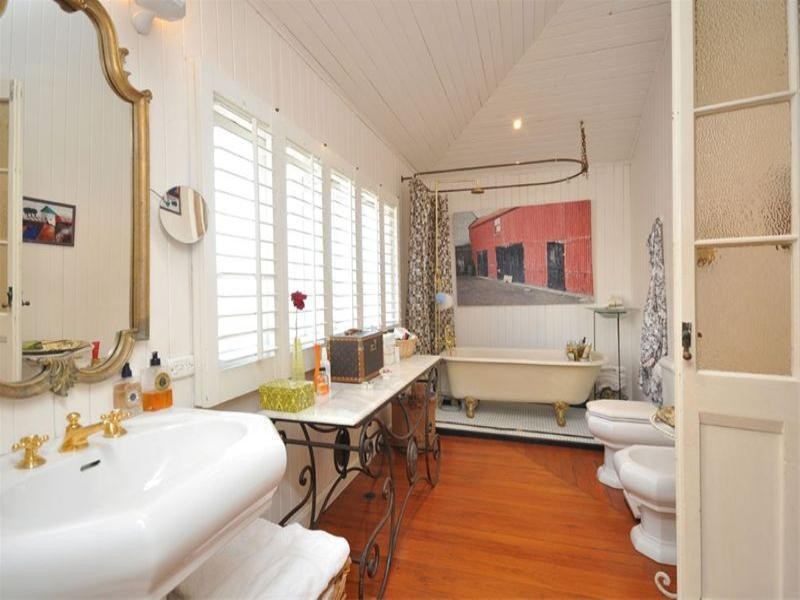 45 Upper Cairns Terrace, Red Hill QLD 4059