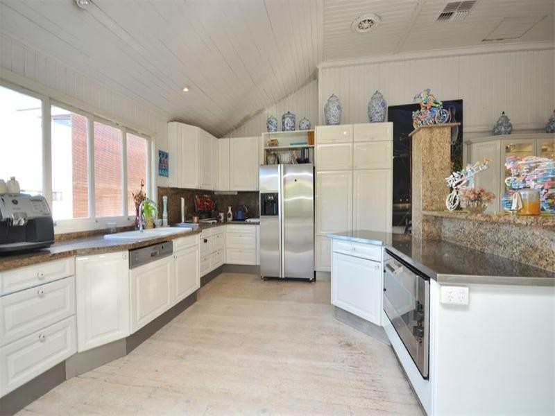 45 Upper Cairns Terrace, Red Hill QLD 4059