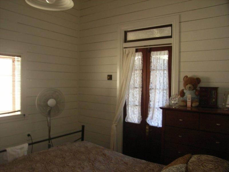 26 Grove Street, Albion QLD 4010