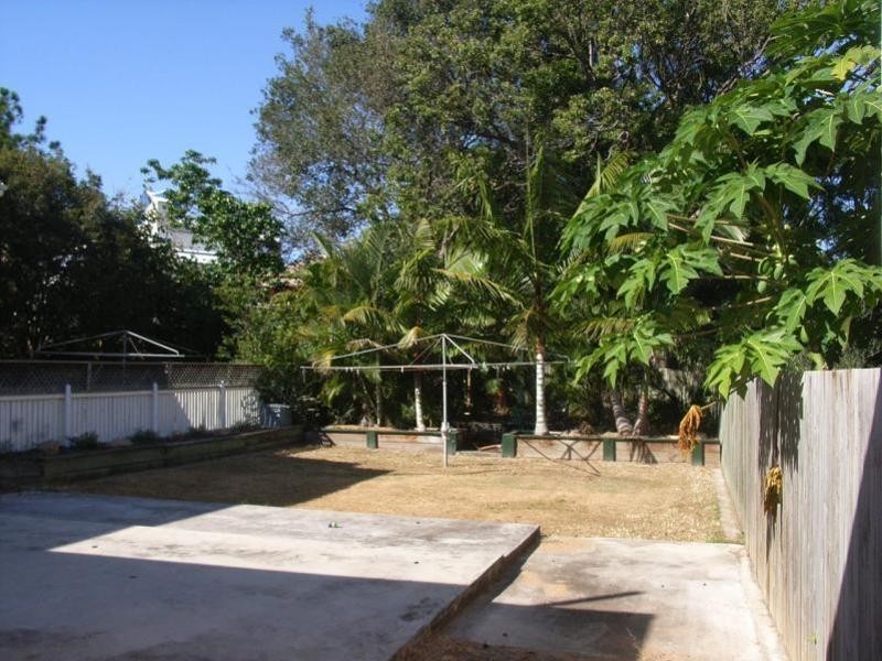 26 Grove Street, Albion QLD 4010