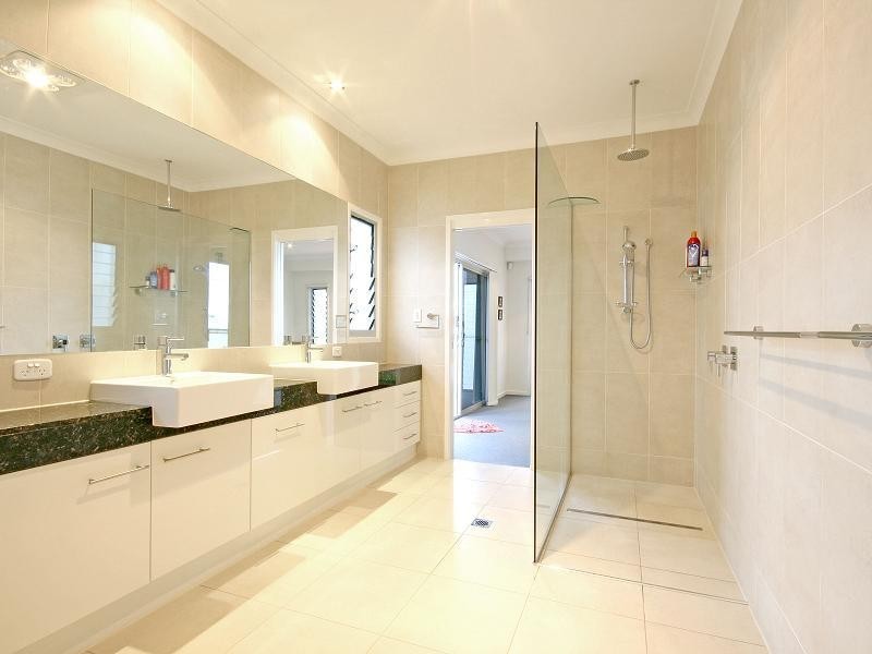 94 Mein Street, Hendra QLD 4011