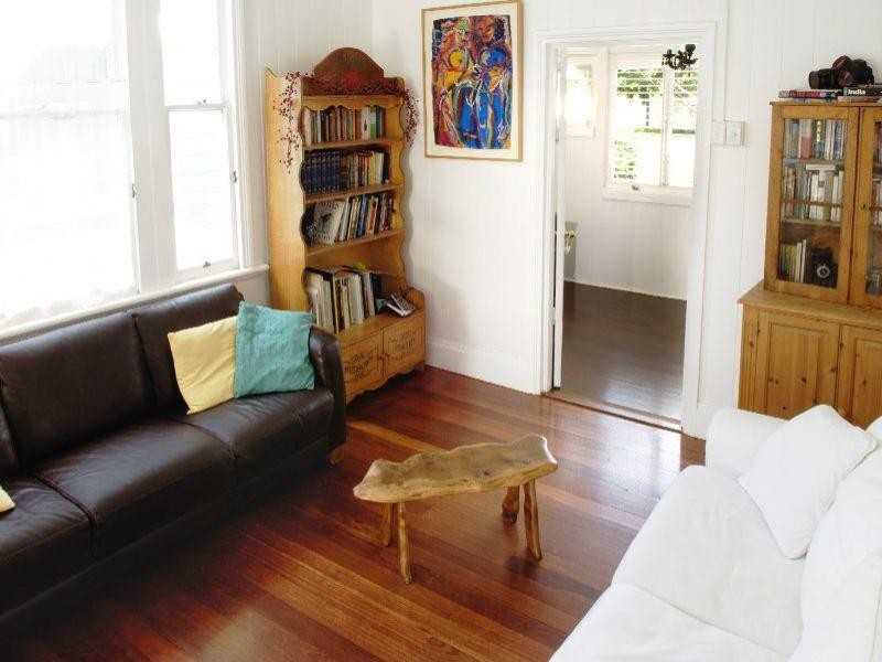 6 Jimbour Street, Wooloowin QLD 4030