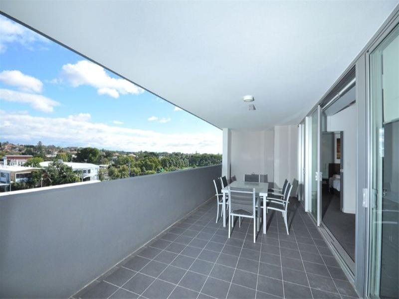 832/43 Hercules Street, Hamilton QLD 4007