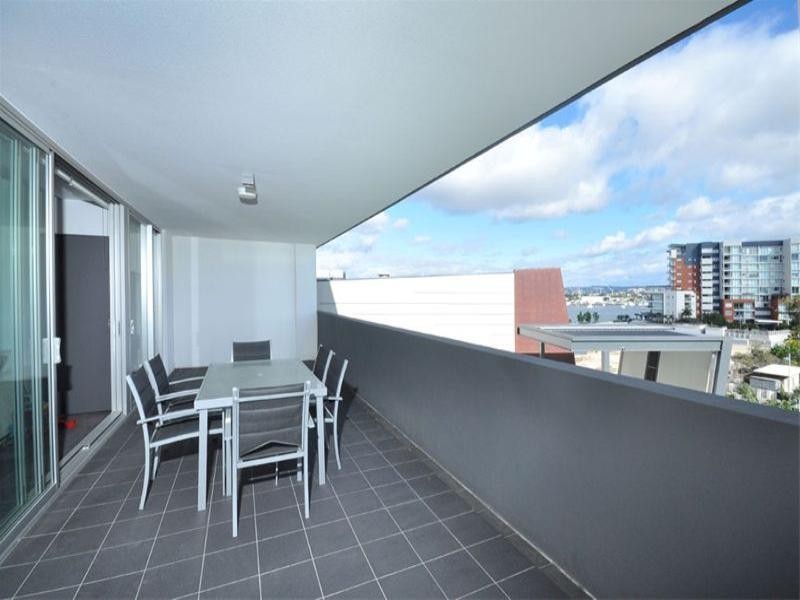 832/43 Hercules Street, Hamilton QLD 4007