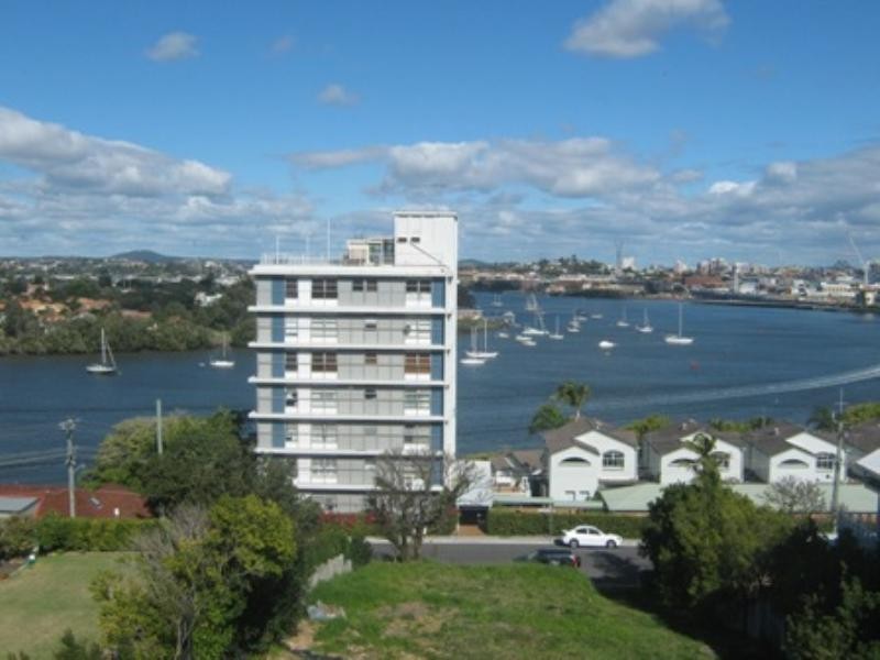 3/11 Dickson Terrace, Hamilton QLD 4007