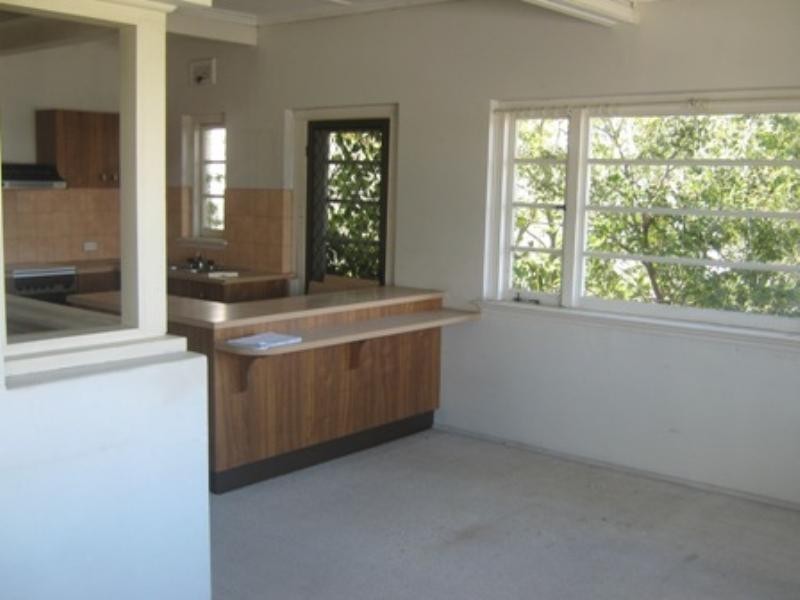 3/11 Dickson Terrace, Hamilton QLD 4007