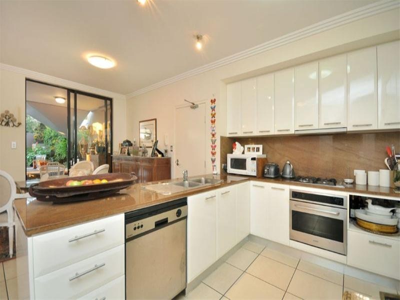 1/28 Stopford Street, Wooloowin QLD 4030